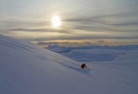 Powder skiing 18.00 Uhr. Heliski Wochenende 22 April 2010. Photo: Andreas Bengtsson